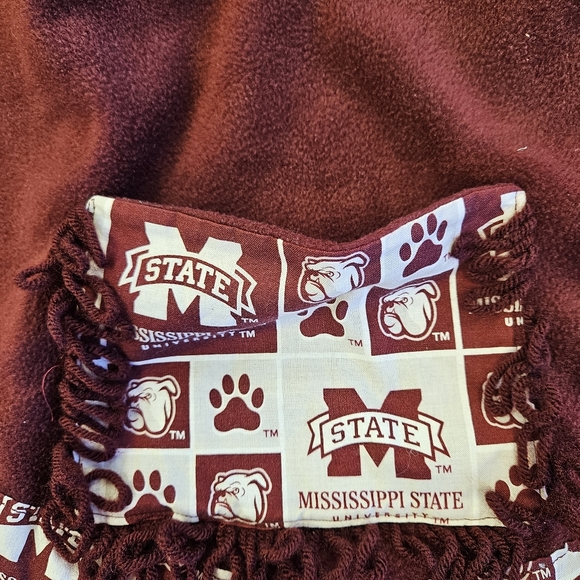 NWOT!!! Mississippi State Bulldogs Fleece with Hoodie Pullon Jacket Sz S… - Picture 2 of 3